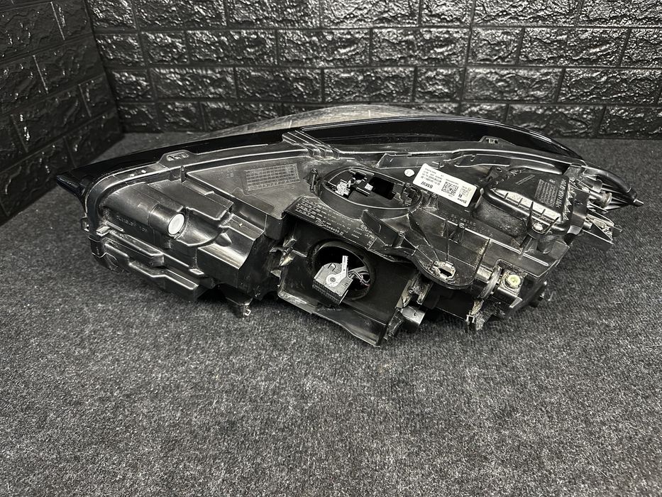 Far dreapta Bmw seria 1 F40 Full led adaptive