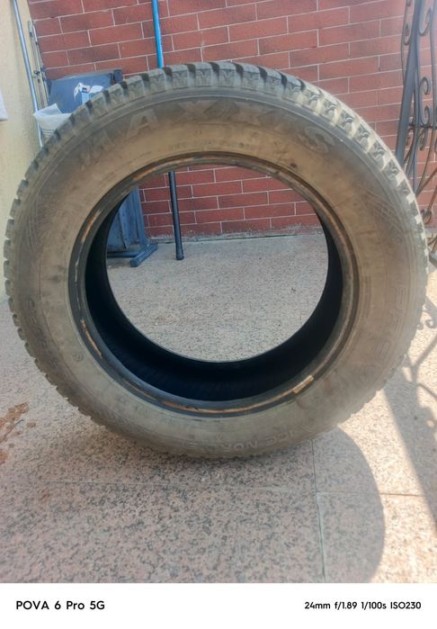 Продам комплект резины