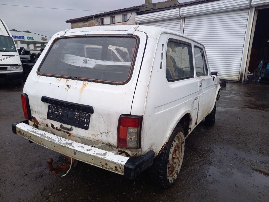 Лада Нива 1.6mi на части !