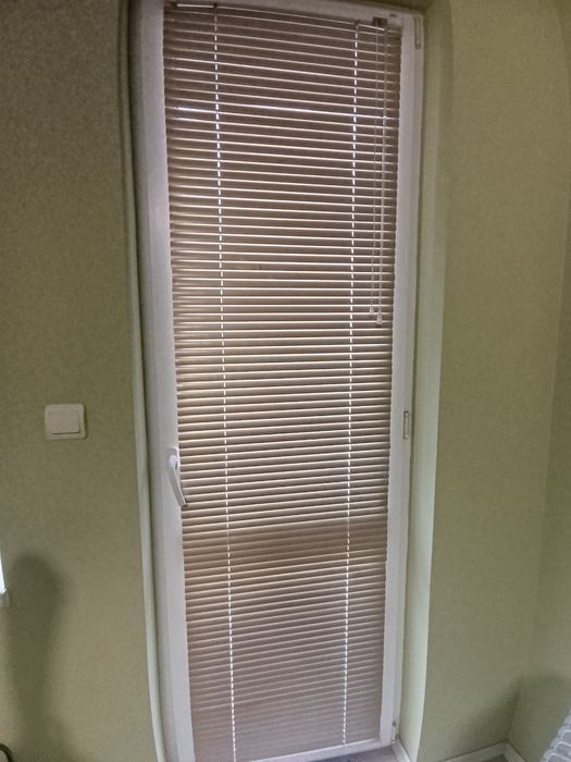 Алуминиеви щори - бежово-златисти