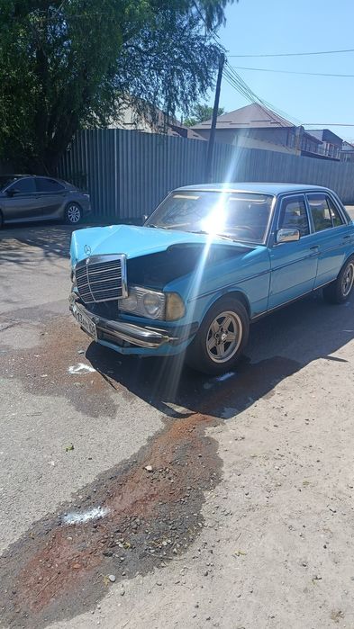 Продам два Мерседеса W-123