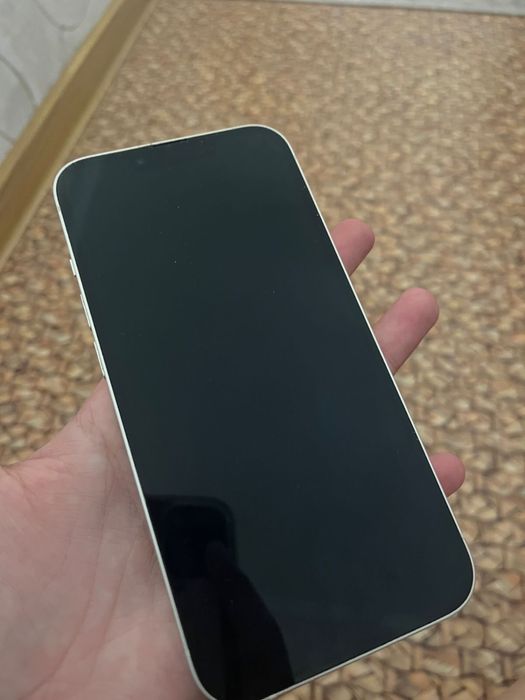 Iphone 13, с гарантией, емкость 100%
