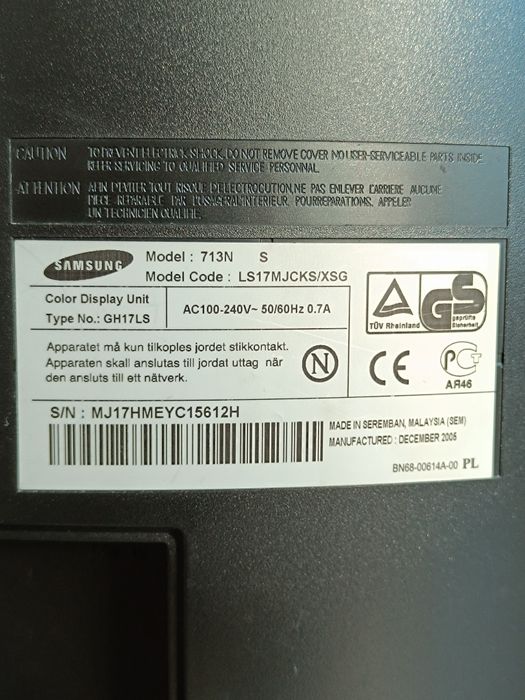 Монитор Samsung SyncMaster713N