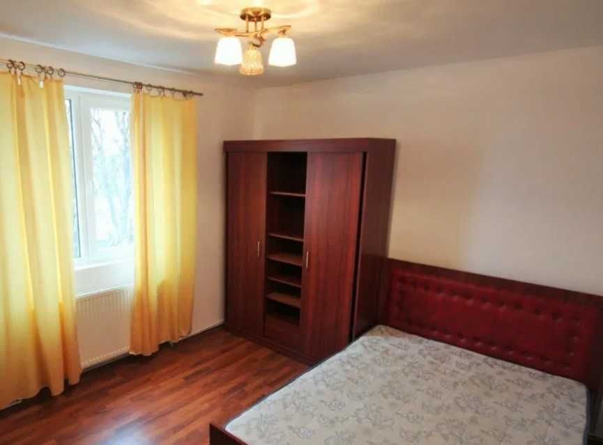 Дава се под наем Тристаен апартамент в Пловдив, Христо Смирненски - 79 кв.м за 249.9 € - Снимка #1