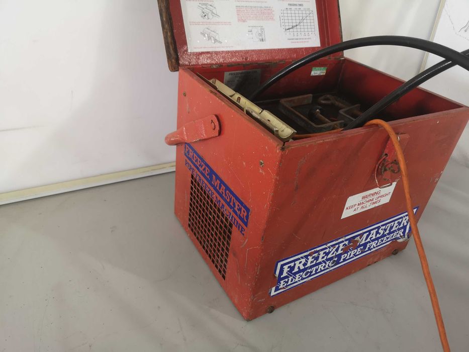 Машина за замразяване на тръби - FREEZE MASTER