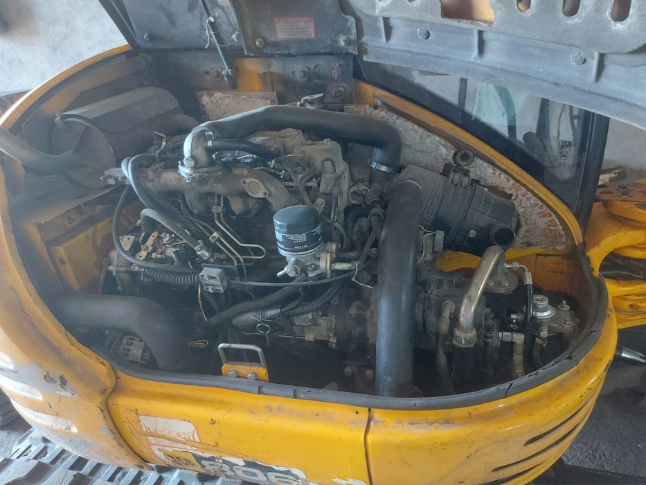 Продаётся экскаватор JCB 8060