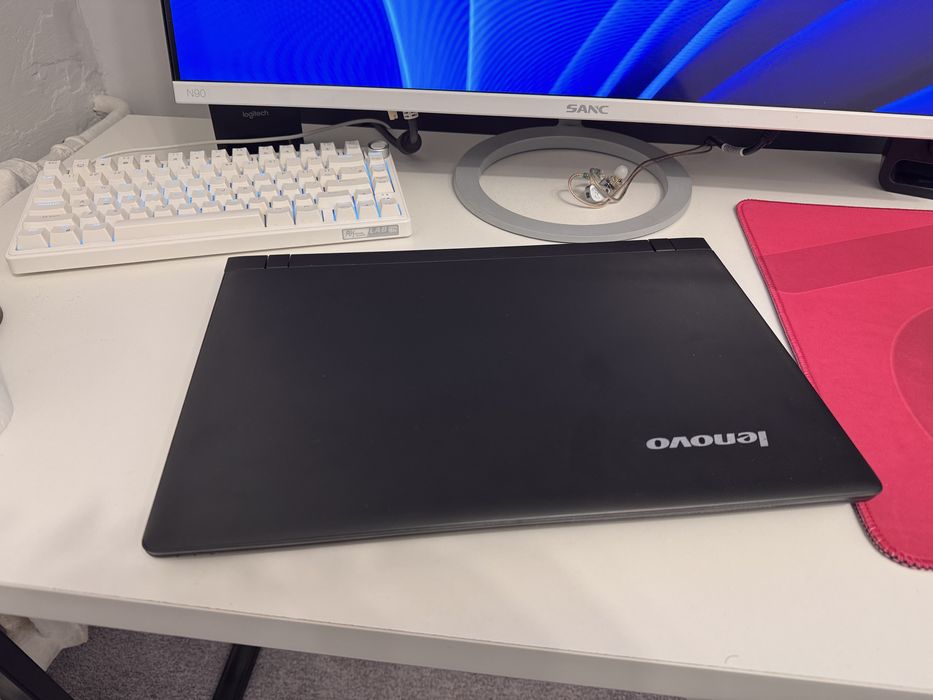 Продается ноутбук Lenovo 100-15iby