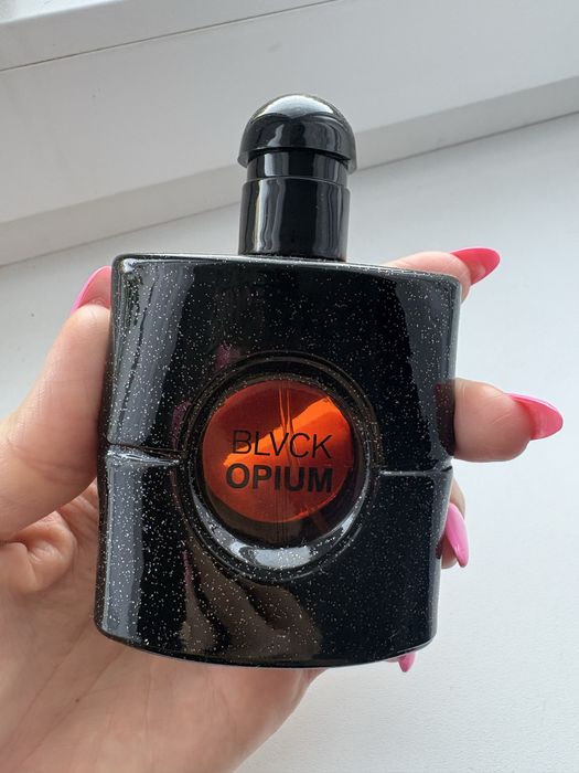 Продам парфюм Black Opium