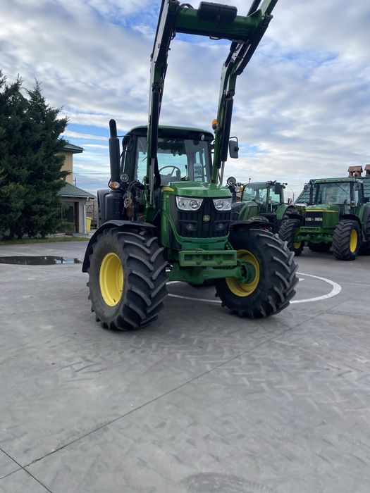 John Deere 6120 M