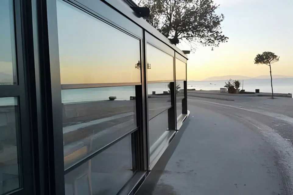 Inchideri terase cu sticla culisanta