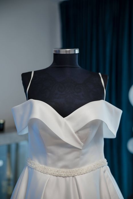 Rochie mireasa stil printesa