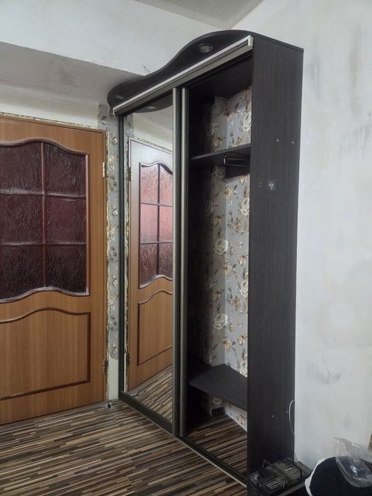 Продам шкаф-купе