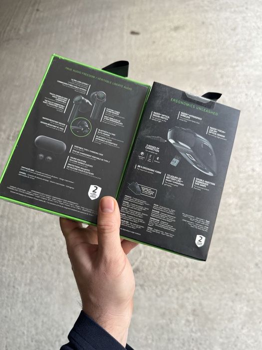 Casti razer wireless si mouse