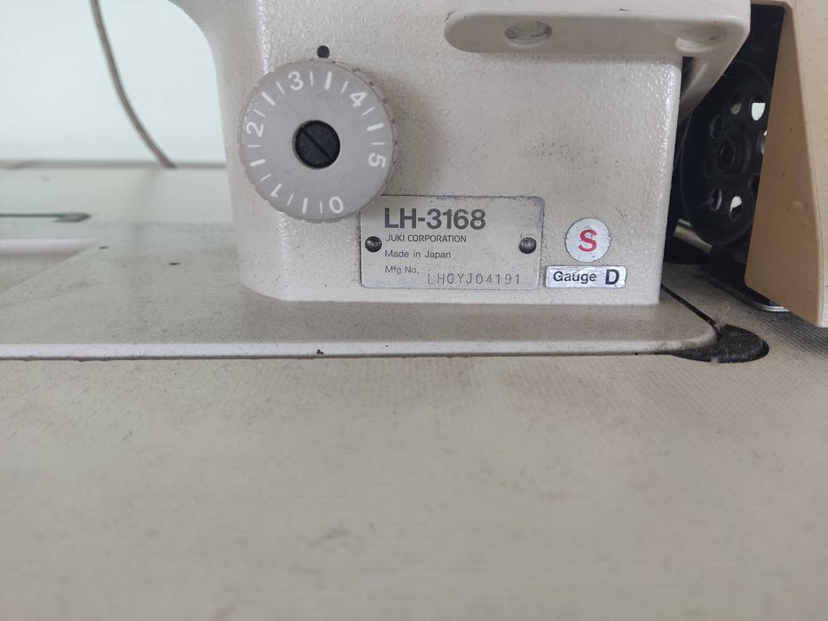 Професионална двуиглова машина Juki LH-3168