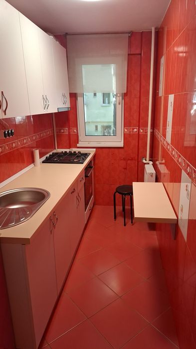 Închiriez apartament 2 camere  L Tei