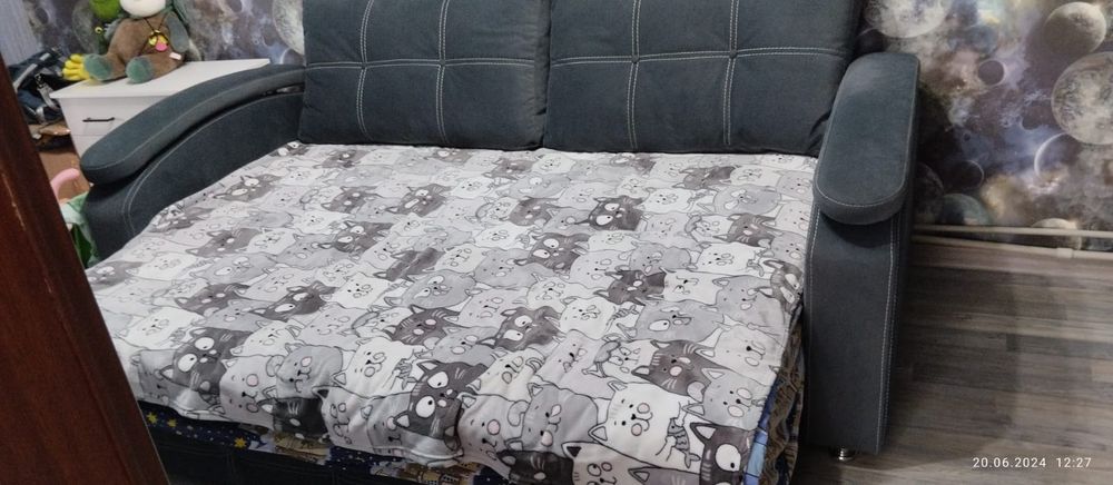 Продается Диван  в отличном состоянии