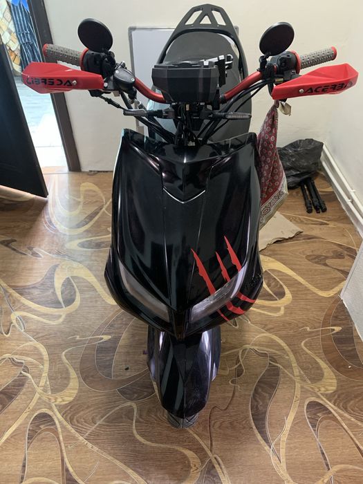 Продам скутер м8