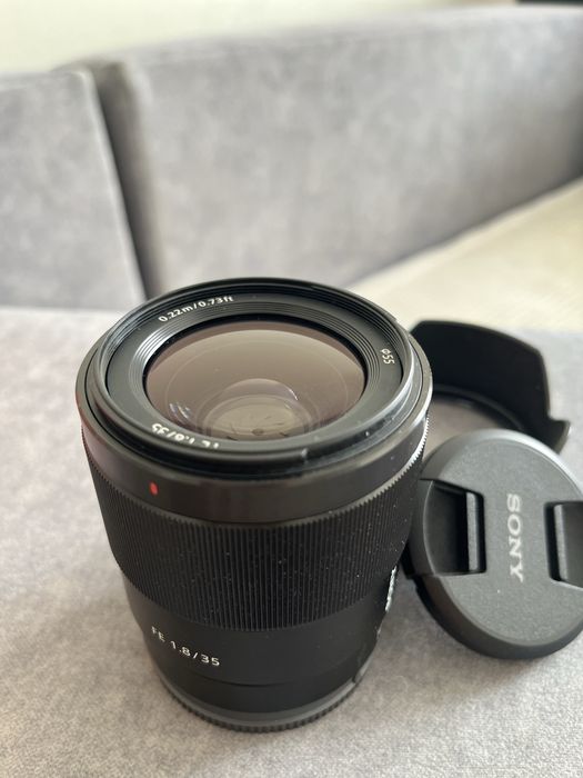 Sony FE 35mm f/1.8 Full Frame