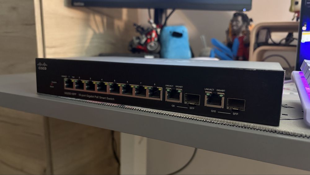 Switch PoE Cisco SG200-10FP