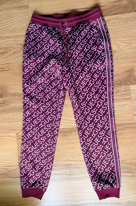 Оригинално долнище Guess