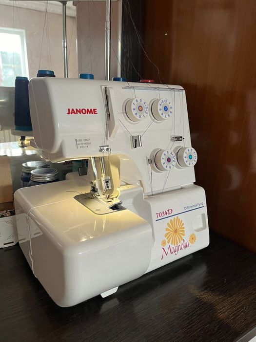 Оверлок Janome 7034 d.