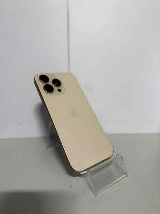 Apple IPhone 16 Pro Max Кулан (772697)