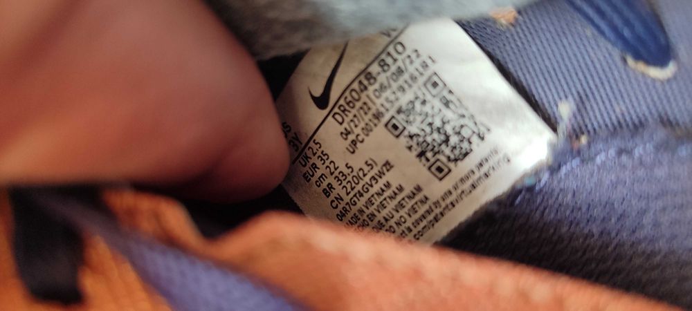 Бутонки NIKE Mercurial размер 35,ADIDAS размер 32, Стоножки Umbro 36,5