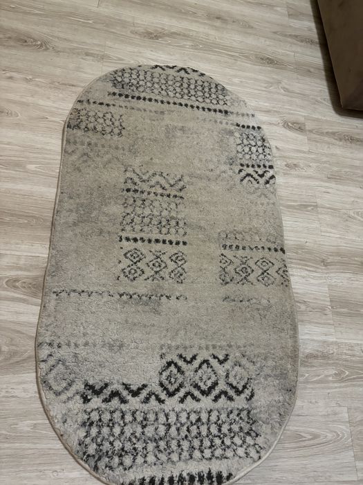 Продам ковер с ковриком