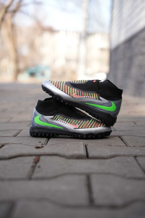 Детские сороконожки Nike Phantom GX