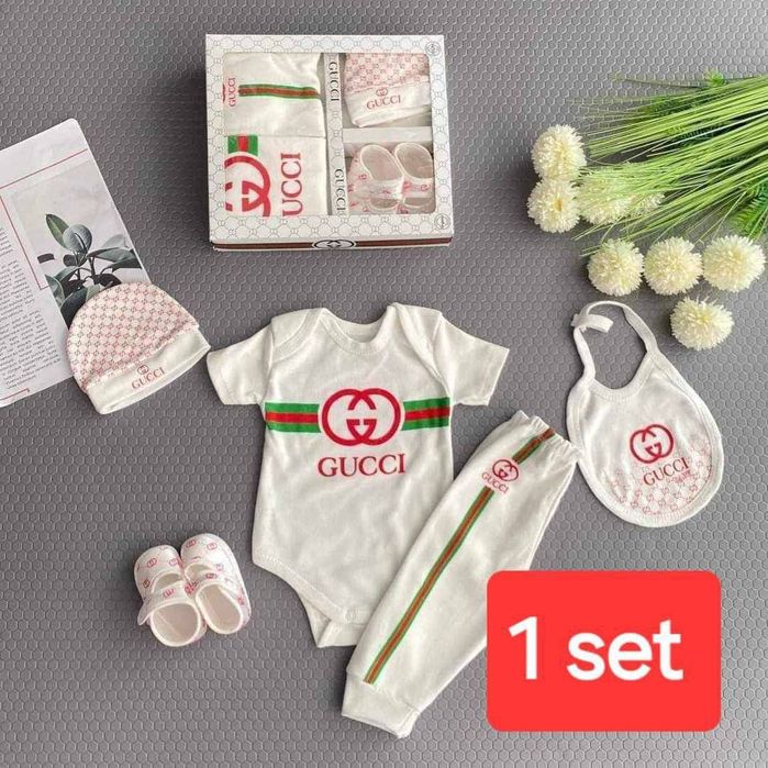 Seturi bebe unisex bumbac 0_6 luni