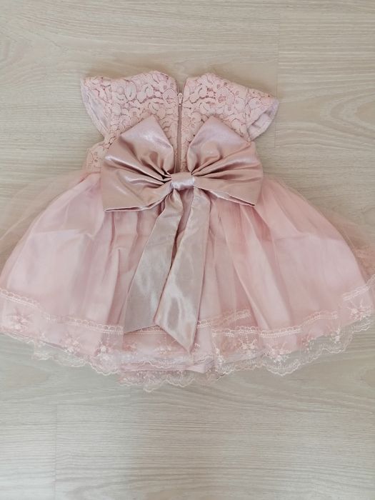 Официална рокля размер 80