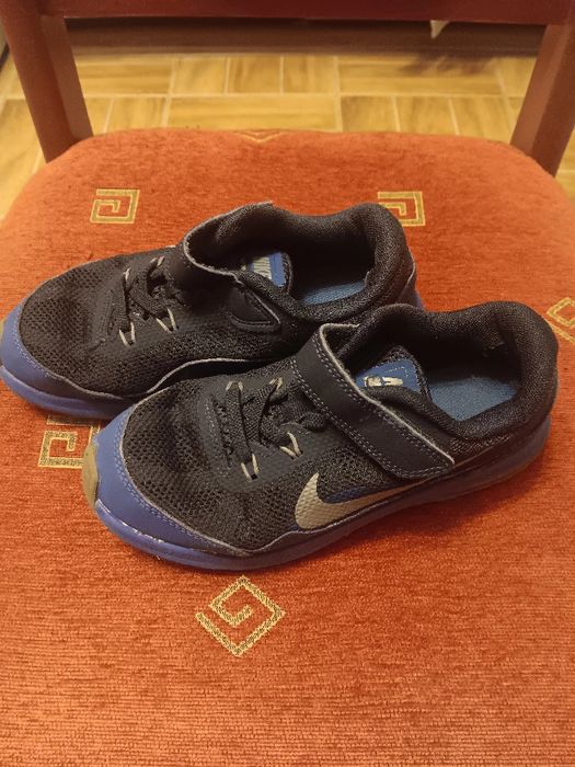 Продавам оригинални маратонки!