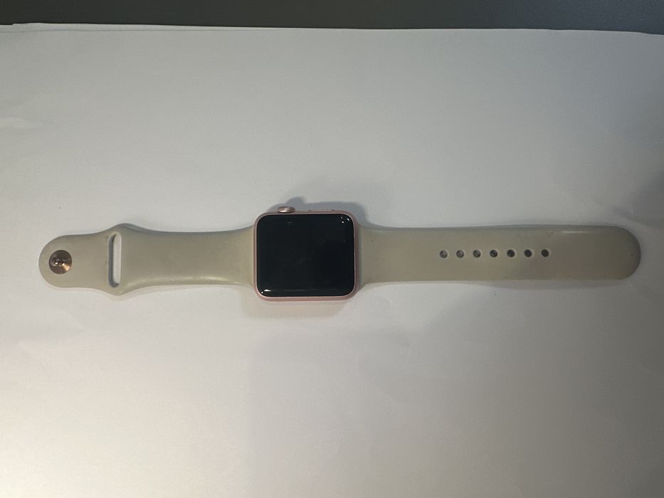 Продавам Apple Watch 42 mm – 30 €