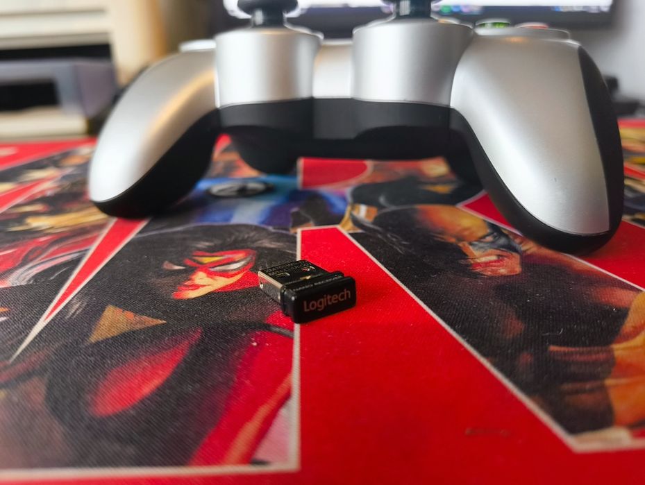 Logitech F710 безжичен контролер – Като Нов