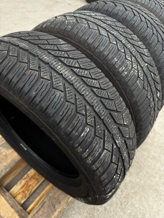 Anvelope 215/60R17 Semperit M+S