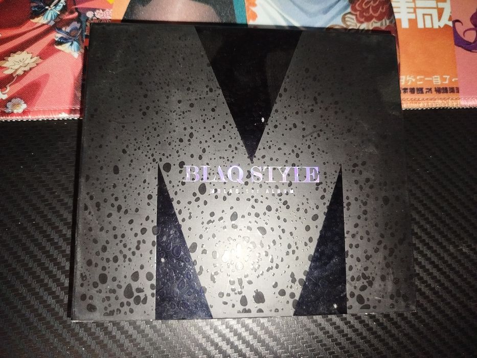 Kpop/кпоп албуми и картички!