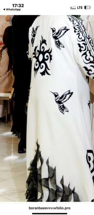 Той көйлектері сатылады (ательеде тігілген)