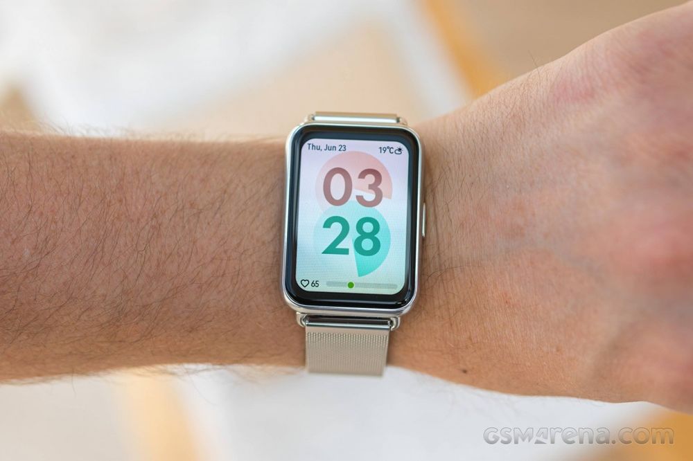 Часовник Huawei Watch Fit 2