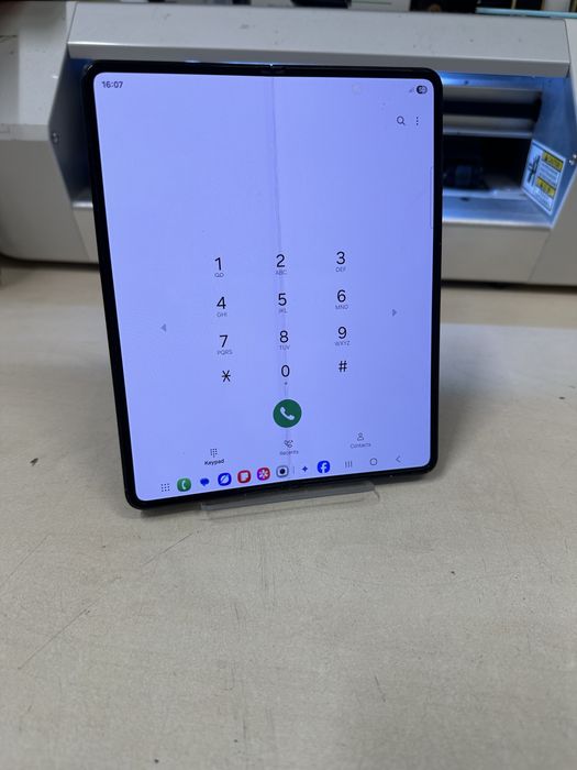 Samsung fold 3 / 256 gb/ Garantie