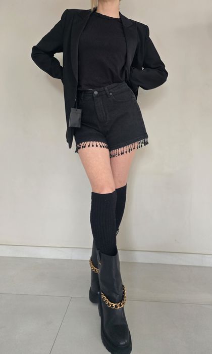 Къс черен дънков панталон/шорти, размер 25 S, 30 и 31 L, с кристали!Къ