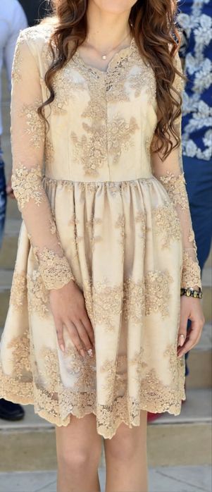 Стилни ежедневни и официални рокли Mohito, Vero Moda и др