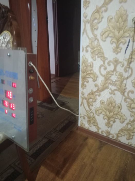 Настенные часы электронные