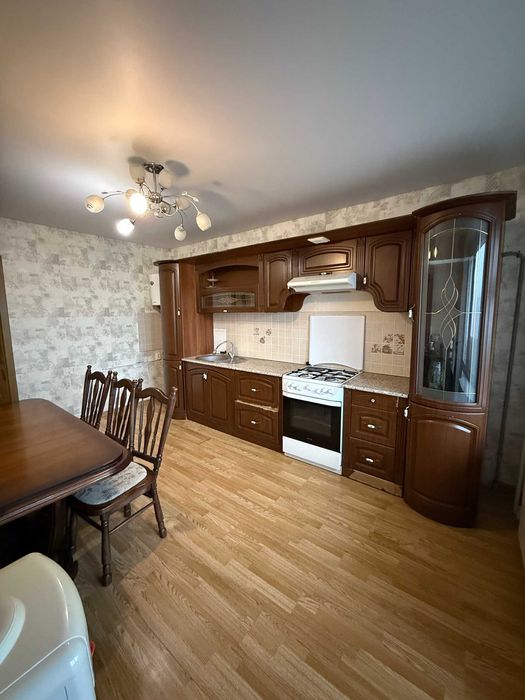 Продам 4 ком в мкр Наурыз 2012г постройки