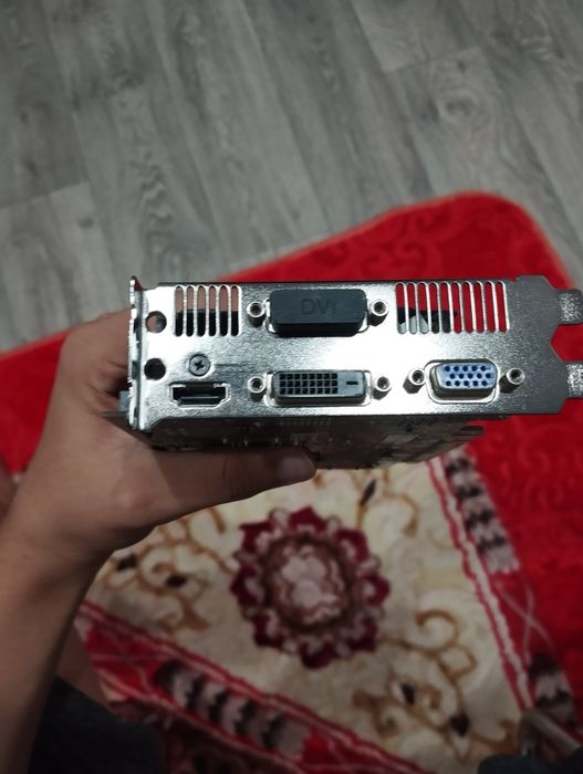 Продам видеокарту GTX 750 TI