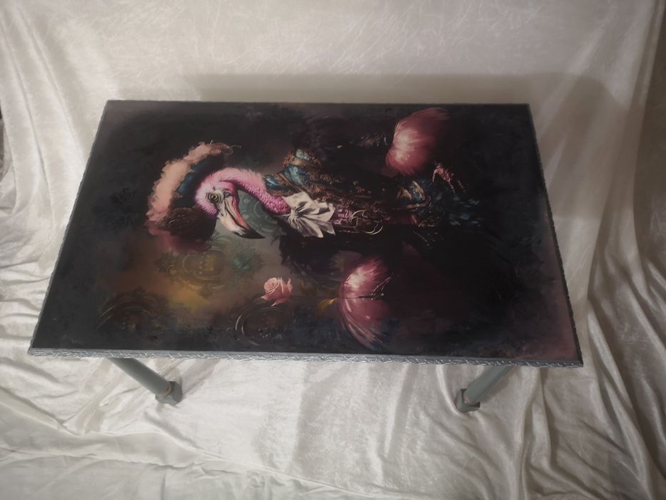 Маса арт декорирана