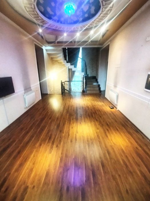 Продаётся Дом Буюк Ипак йули метро Ул Никитина