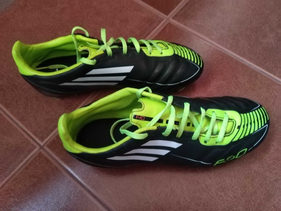 Футболни обувки Adidas