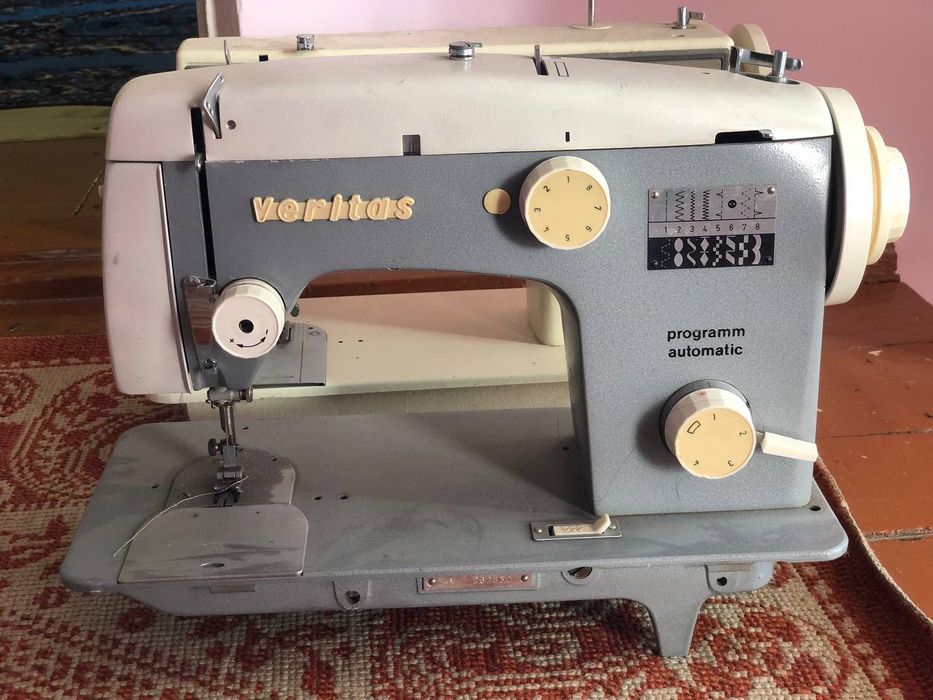 2 дона Тикув машинкалари сотилади Зингер (Германия) Веретаз (Россия)