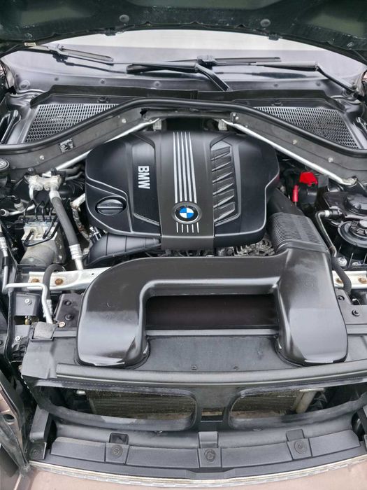 Vând BMW X5 E70 Facelift