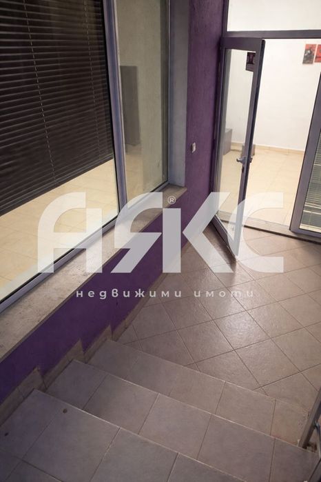 Дава се под наем Офис в София, Иван Вазов - 70 кв.м за 663 € - Снимка #6